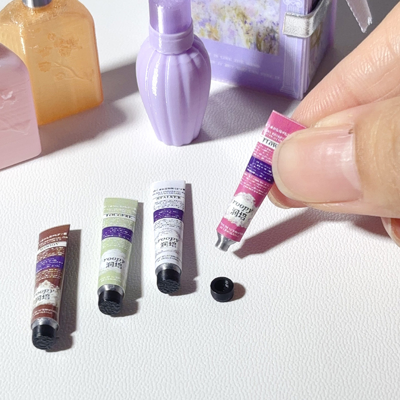 2 Peças de Decoração Miniatura - Makeup Beauty House avaliação e preço